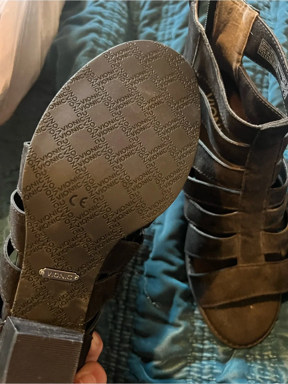 Vionic Black Strappy Cutout Gladiator Sandals
